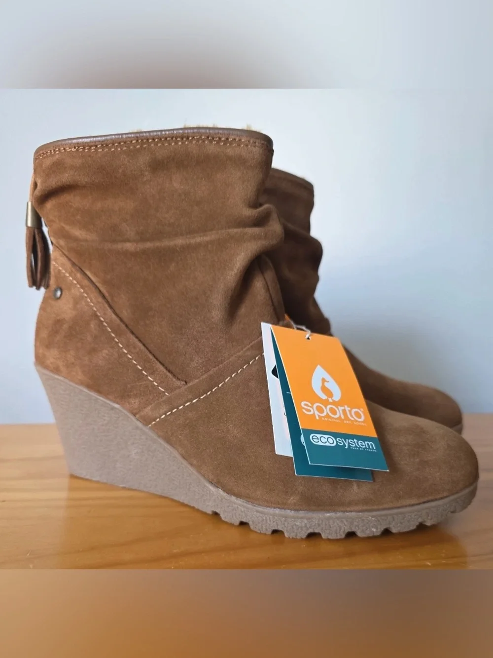 NIB Sporto Wind, Size 8W in New Tan Suede, Waterproof Wedge Ankle Booties Comfy